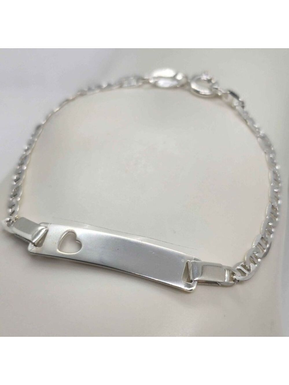 Timeless 925 Sterling Silver Heart Bracelet (NEW)
